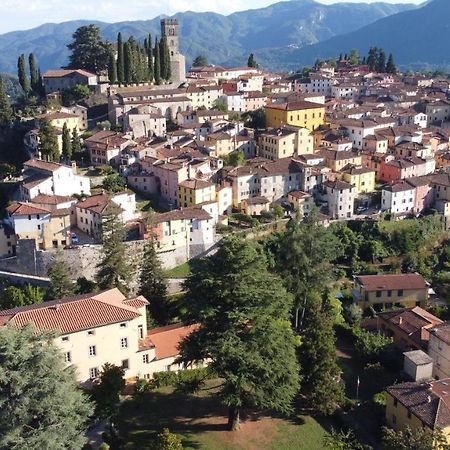 Villa Gherardi - B&B E Hostel Barga Kültér fotó
