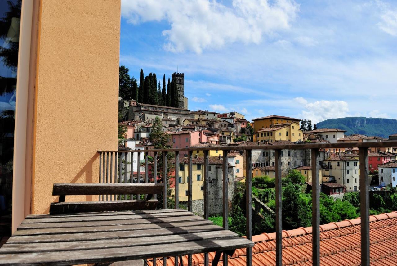 Villa Gherardi - B&B E Hostel Barga Kültér fotó